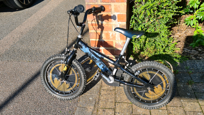 halfords batman bike